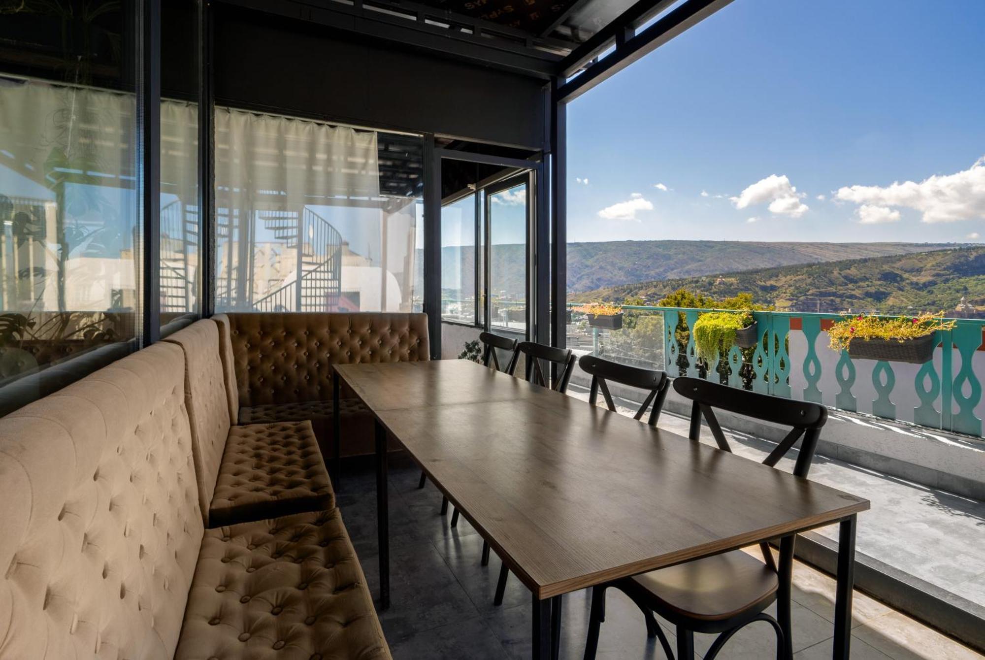 Hotel Tato & Coworking Space Tbilisi Zewnętrze zdjęcie